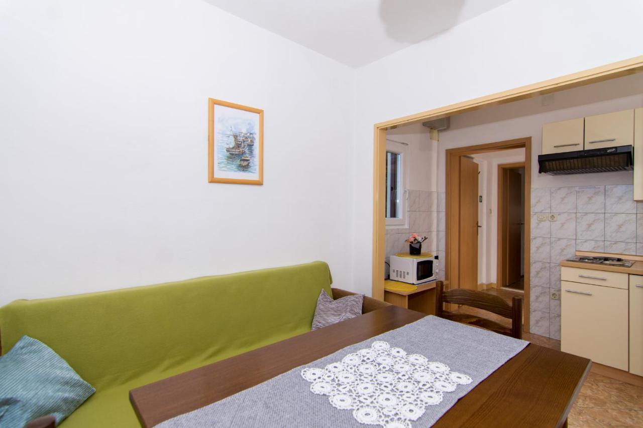 Holidays Apartments Slanada With Terrace And Sea View, Near The Beach & Town Trogir, Free Parking, Quiet Place On Peninsula Ciovo Eksteriør billede