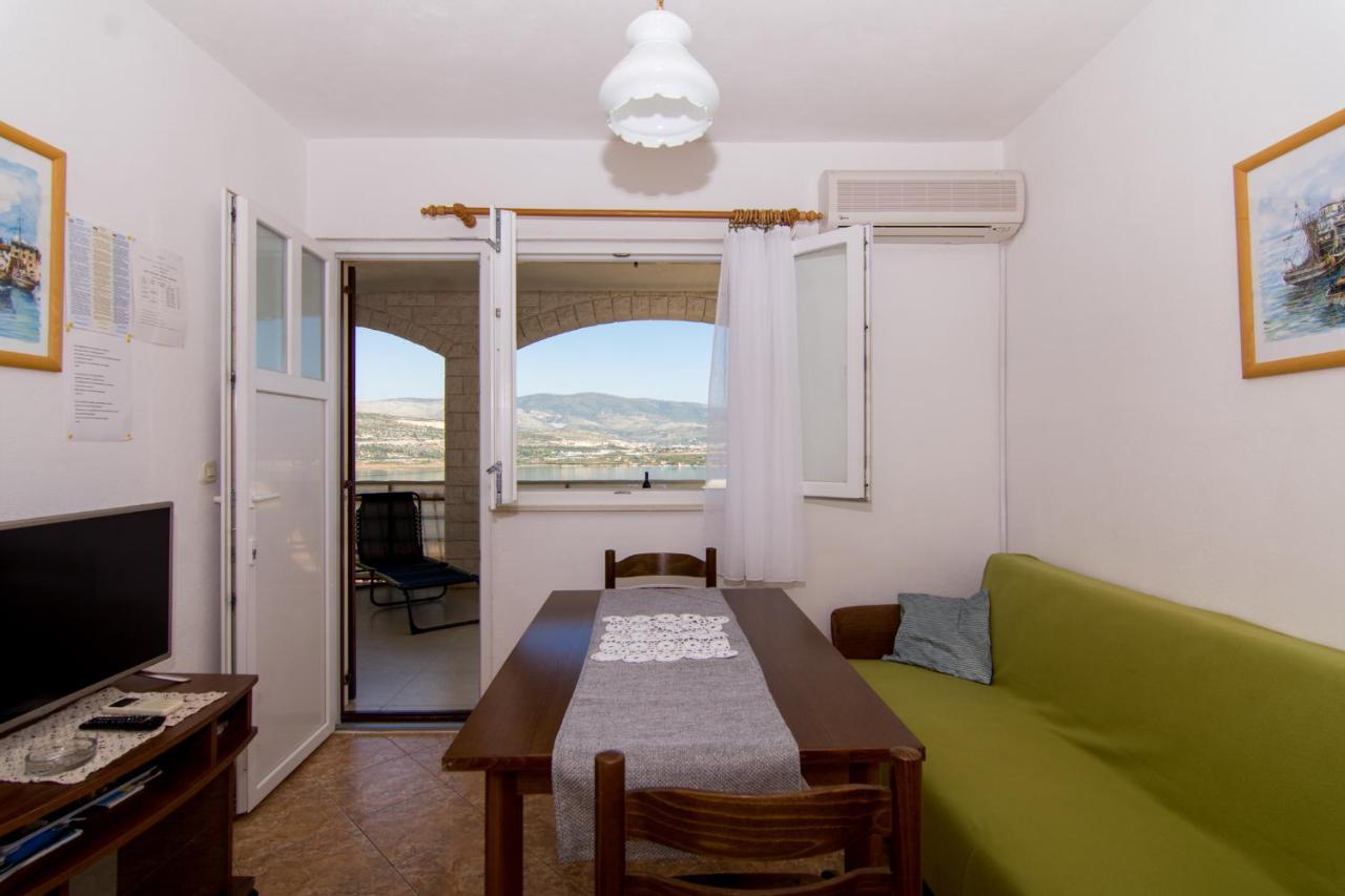 Holidays Apartments Slanada With Terrace And Sea View, Near The Beach & Town Trogir, Free Parking, Quiet Place On Peninsula Ciovo Eksteriør billede