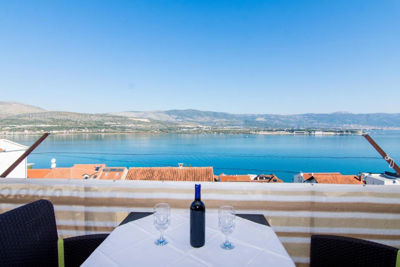 Holidays Apartments Slanada With Terrace And Sea View, Near The Beach & Town Trogir, Free Parking, Quiet Place On Peninsula Ciovo Eksteriør billede