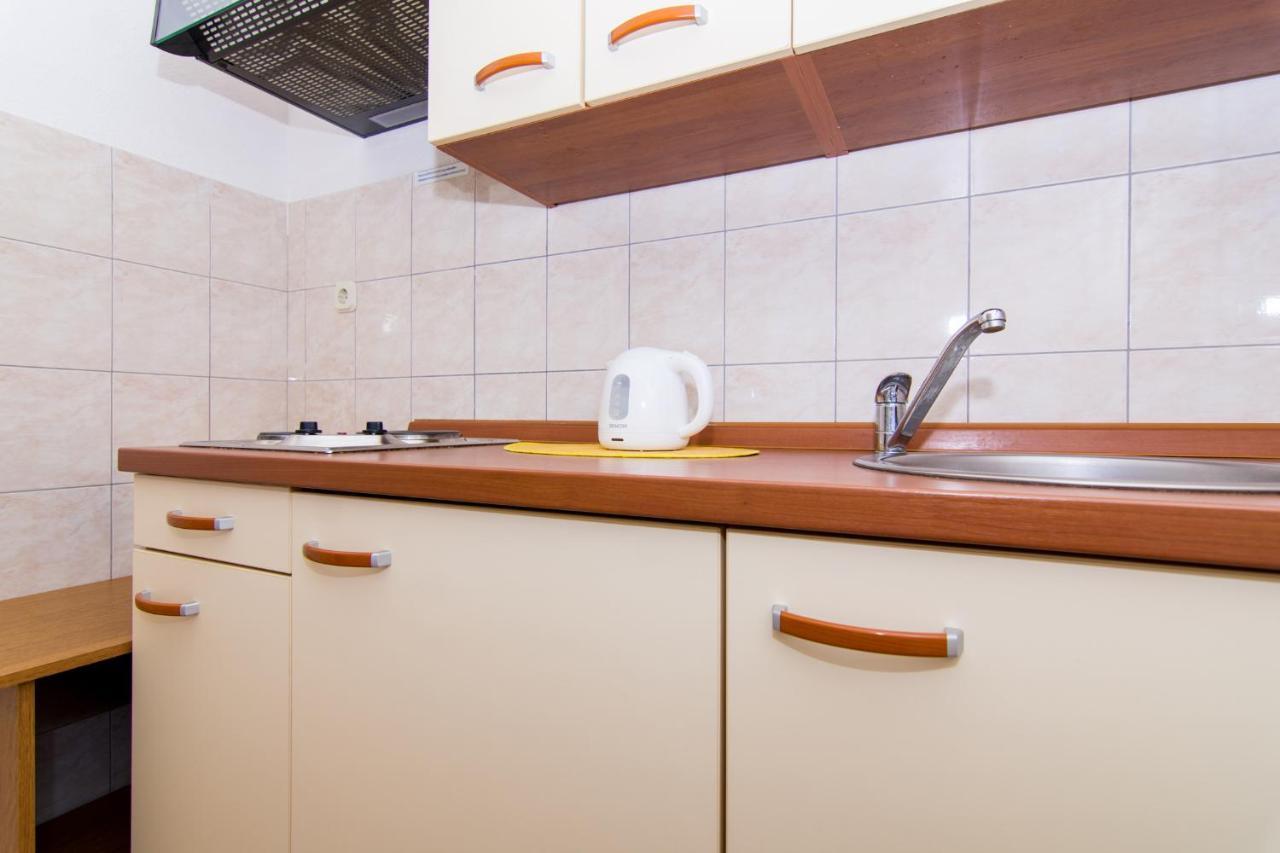 Holidays Apartments Slanada With Terrace And Sea View, Near The Beach & Town Trogir, Free Parking, Quiet Place On Peninsula Ciovo Eksteriør billede